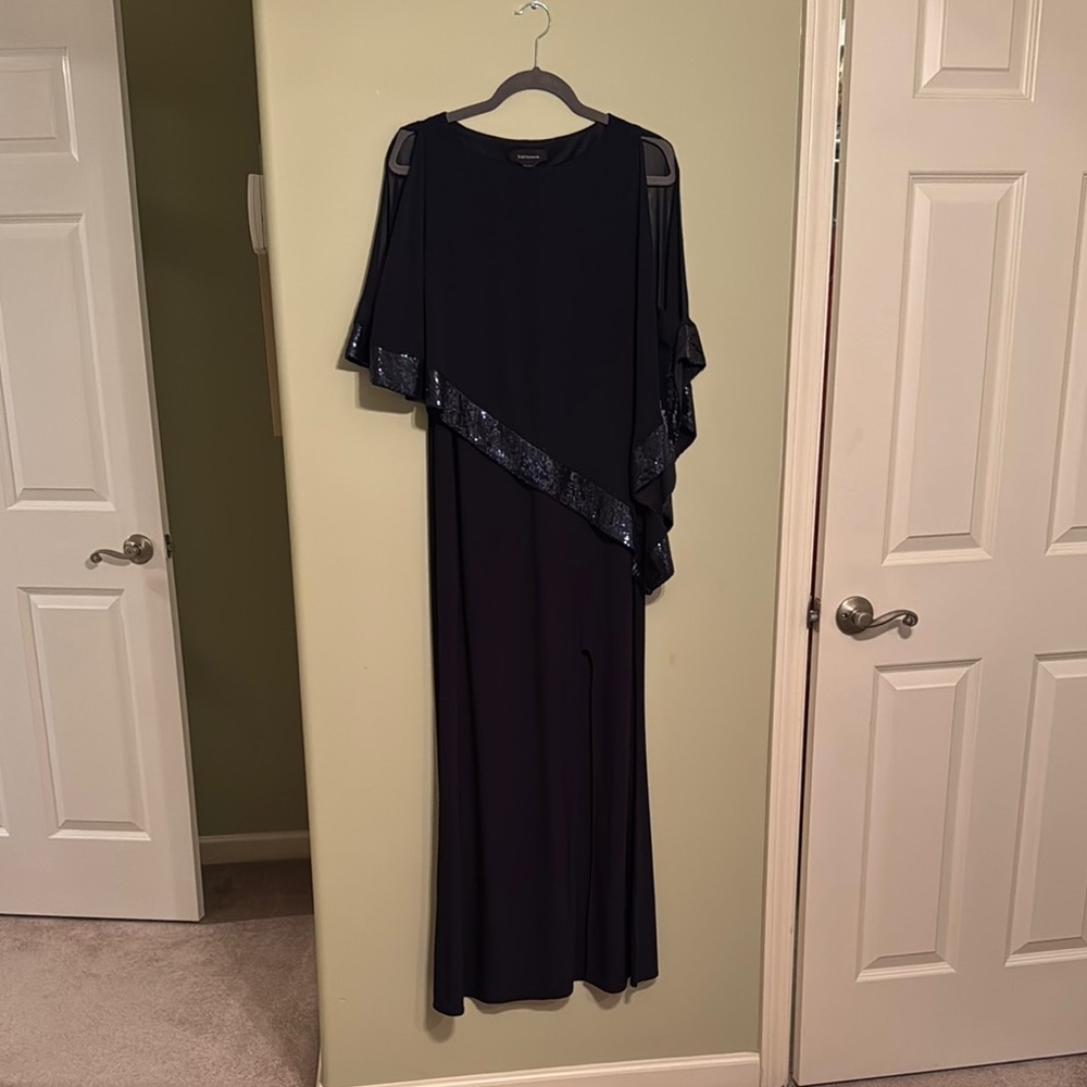 Elegant Navy Evening Dress 6